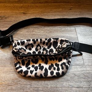 Cute leopard print kate spade belt bag!